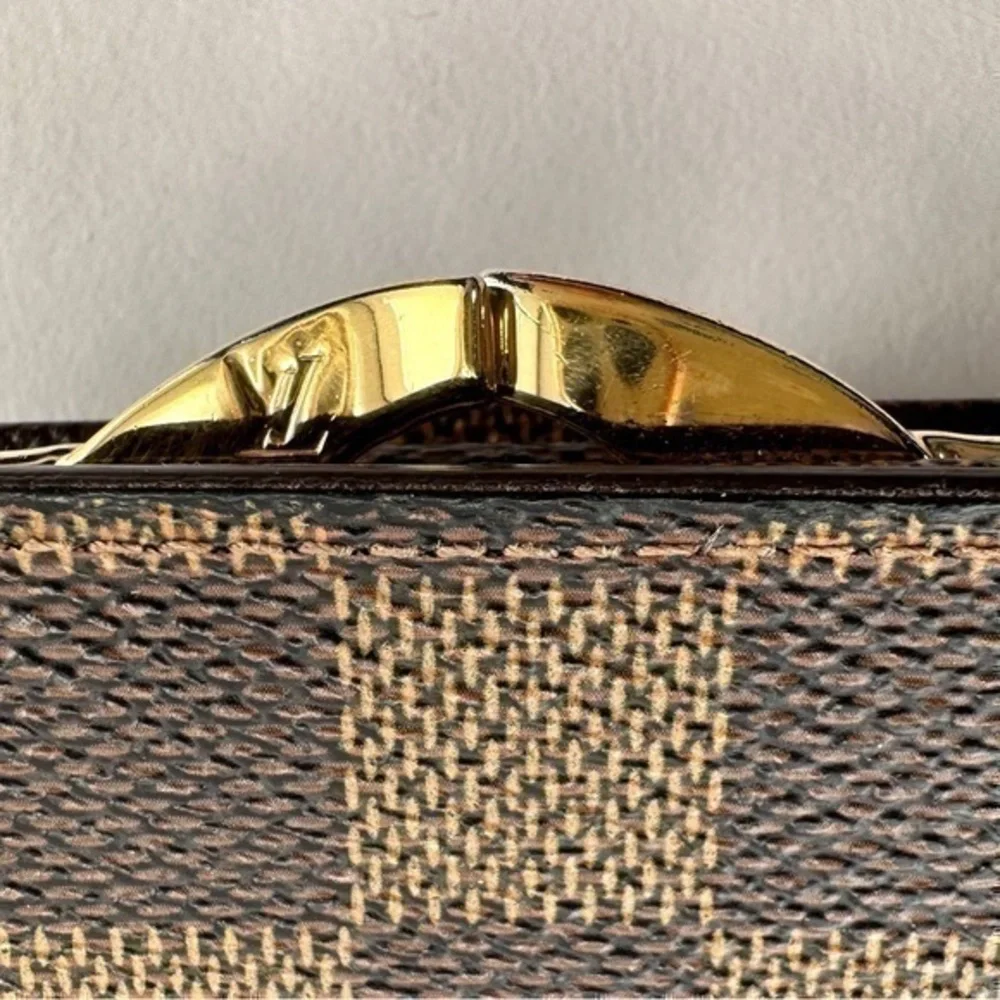 AUTHENTIC Louis Vuitton wallet. Monogram canvas. - Picture 11 of 16